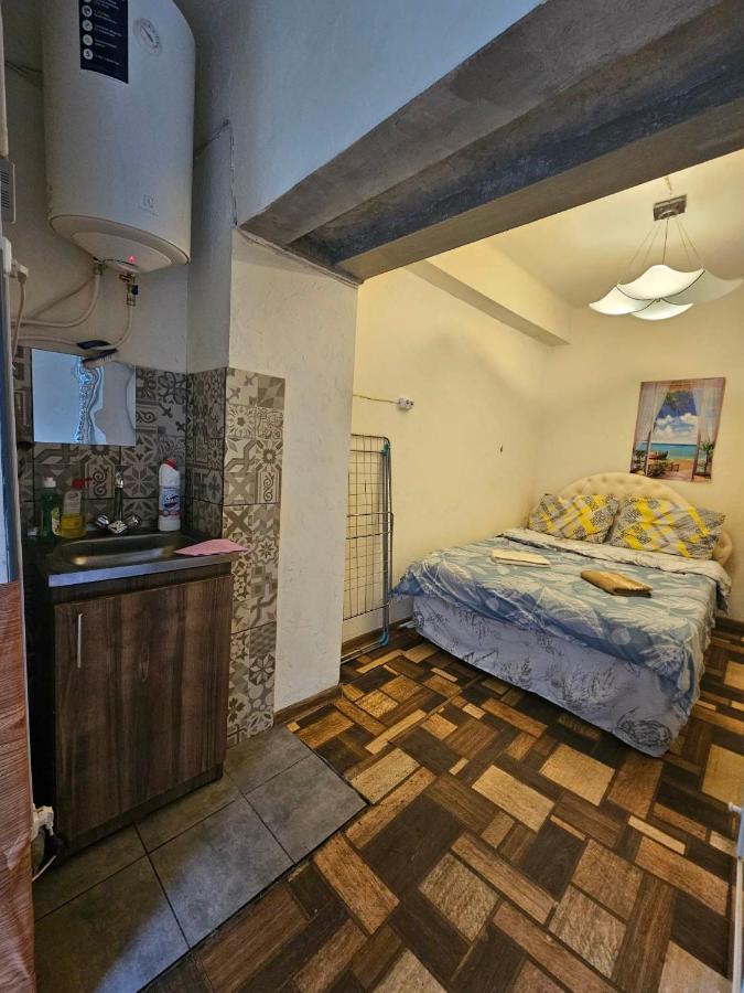 Cozy Studio In Yerevan'S Center Eksteriør bilde