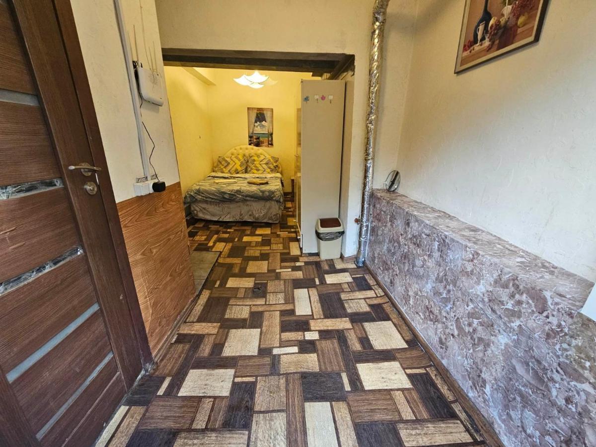 Cozy Studio In Yerevan'S Center Eksteriør bilde